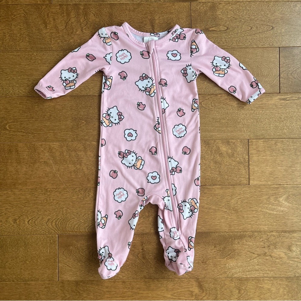 3/$10 HELLO KITTY SANRIO Baby girl pyjamas 3-6m